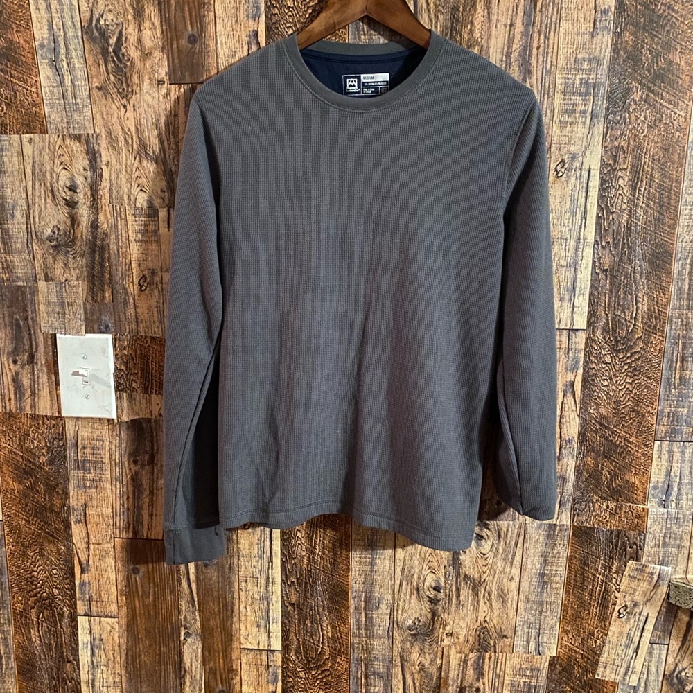 Avalanche Mens long sleeve T-shirt size medium cotton 60% polyester 40% gray Q22